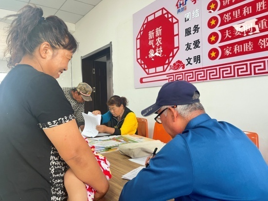 李相街道施家寨村：营业执照村里办 服务群众零距离