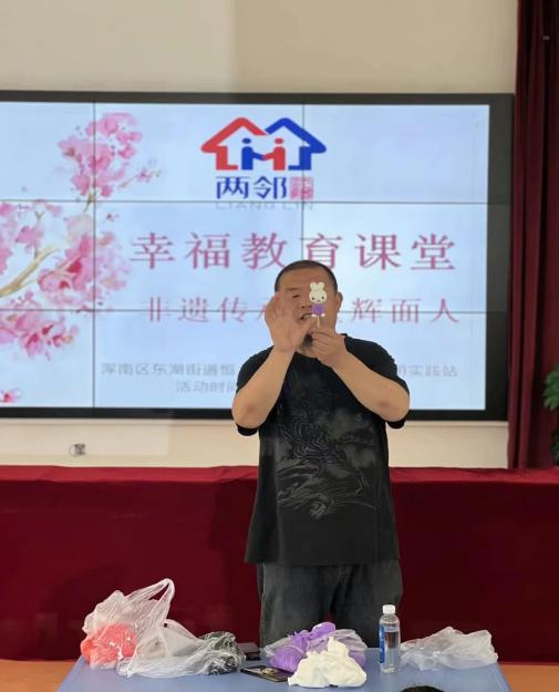 东湖街道恒大江湾社区：幼儿园里学非遗 萌娃争当“传承人”