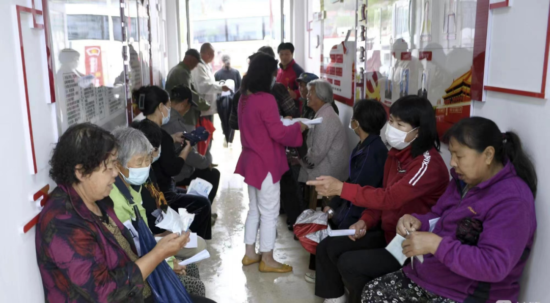 满堂街道莲花村：爱心义诊进乡村 健康服务暖人心