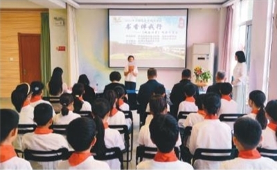 沈阳市“全民阅读进校园”活动走进福瑞森林学校