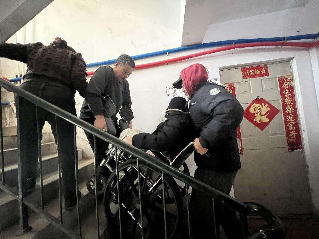 巡查网格“不打烊”！五三街道嘉华社区发挥网格力量，助重疾群众渡难关