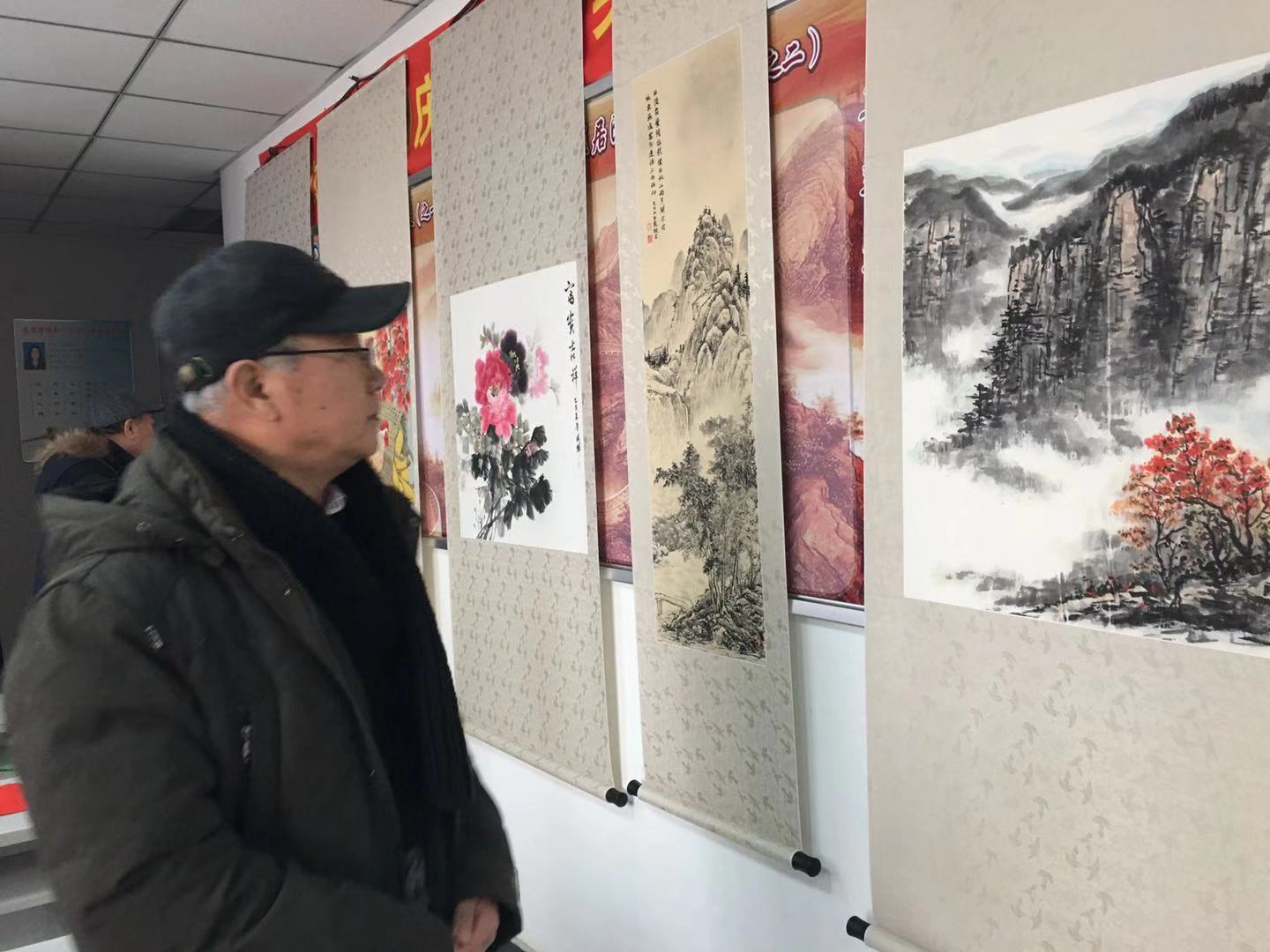 沿海社区党总支开展“迎新春书画展”