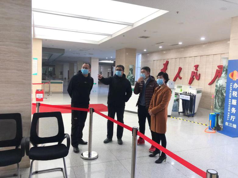 社会事务服务与行政执法中心全力为我区医疗人员招聘现场咨询工作保驾护航