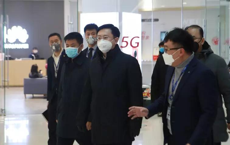 浑南区委书记单义检查督导商场和有轨电车疫情防控工作开展情况