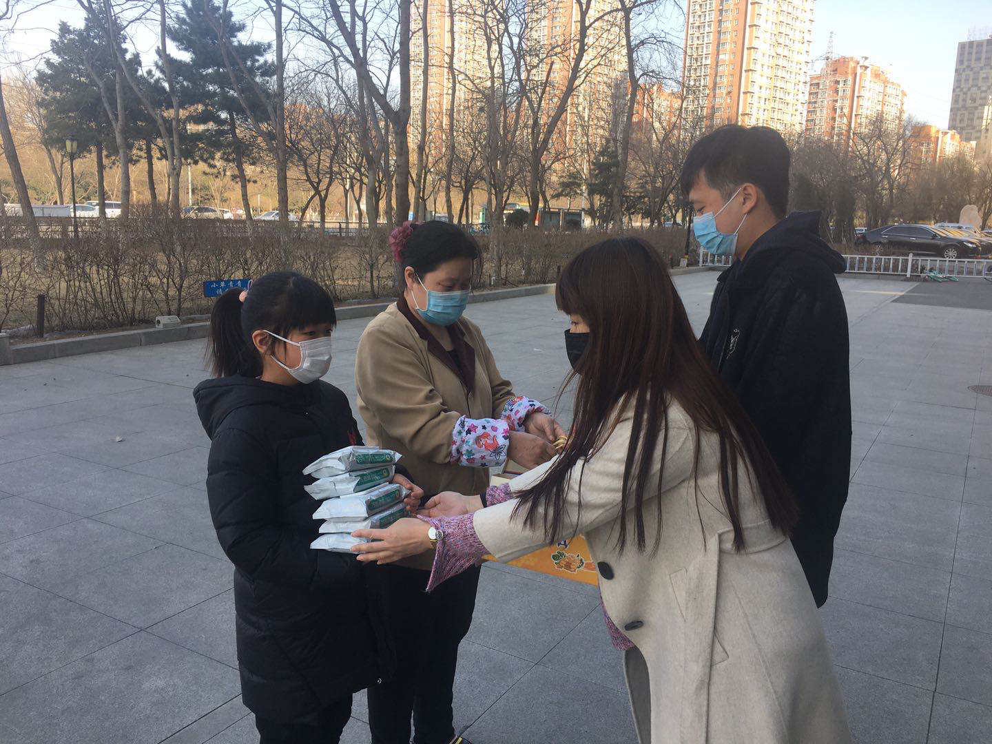 点滴之爱迎春来——浑南区东湖街道小微企业抗“疫”事迹