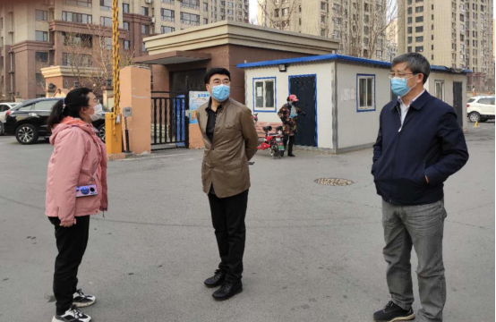 区纪委书记于凯到五三街道检查创城工作