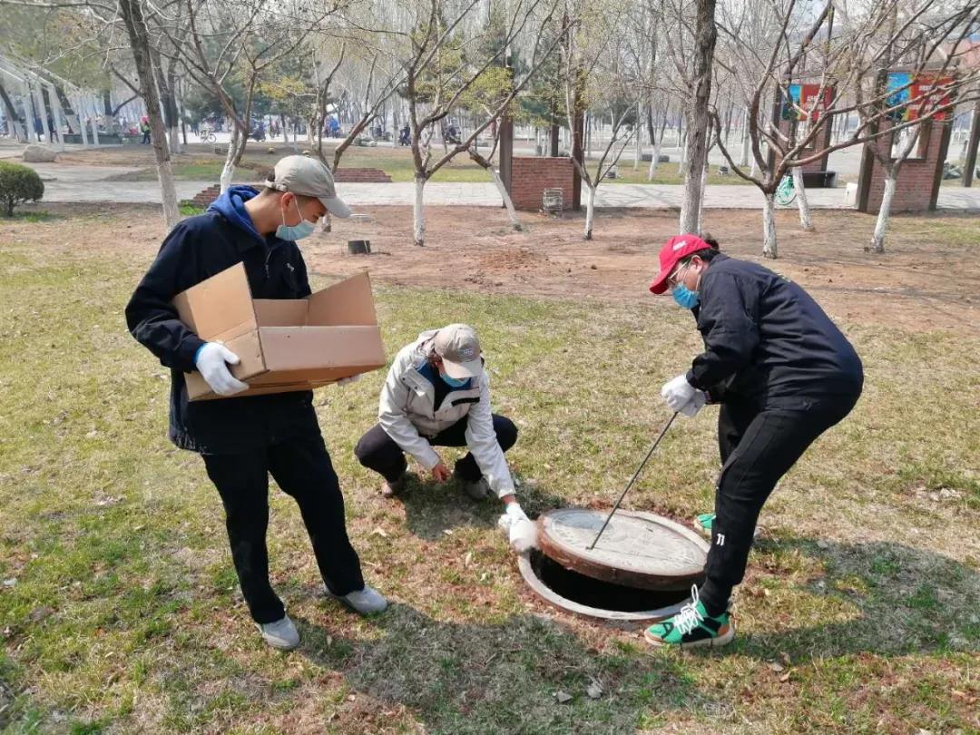 浑南创城:“抗击疫情 清洁沈阳”志愿者在行动