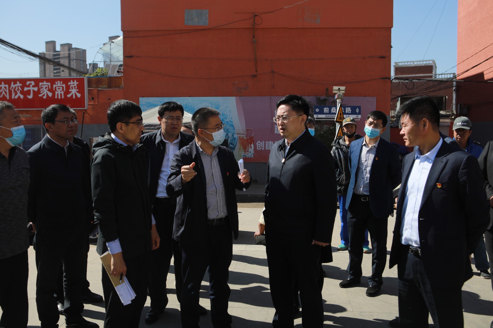 浑南区委书记单义调研城乡结合部整治情况