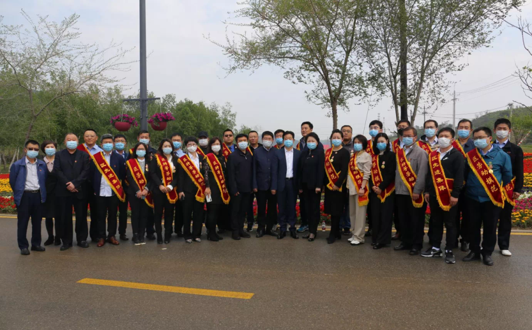我区组织2020年区劳动模范、先进集体代表参观棋盘山提升改造工程