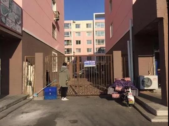 我区开展车辆堵塞消防通道集中整治