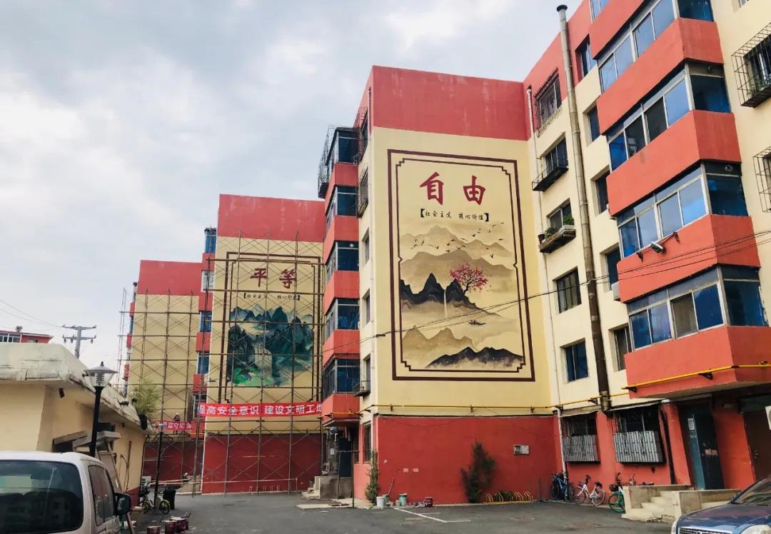 旧貌换新颜 赢得百姓心 浑南区：彩绘文化墙打造创城宣传新阵地