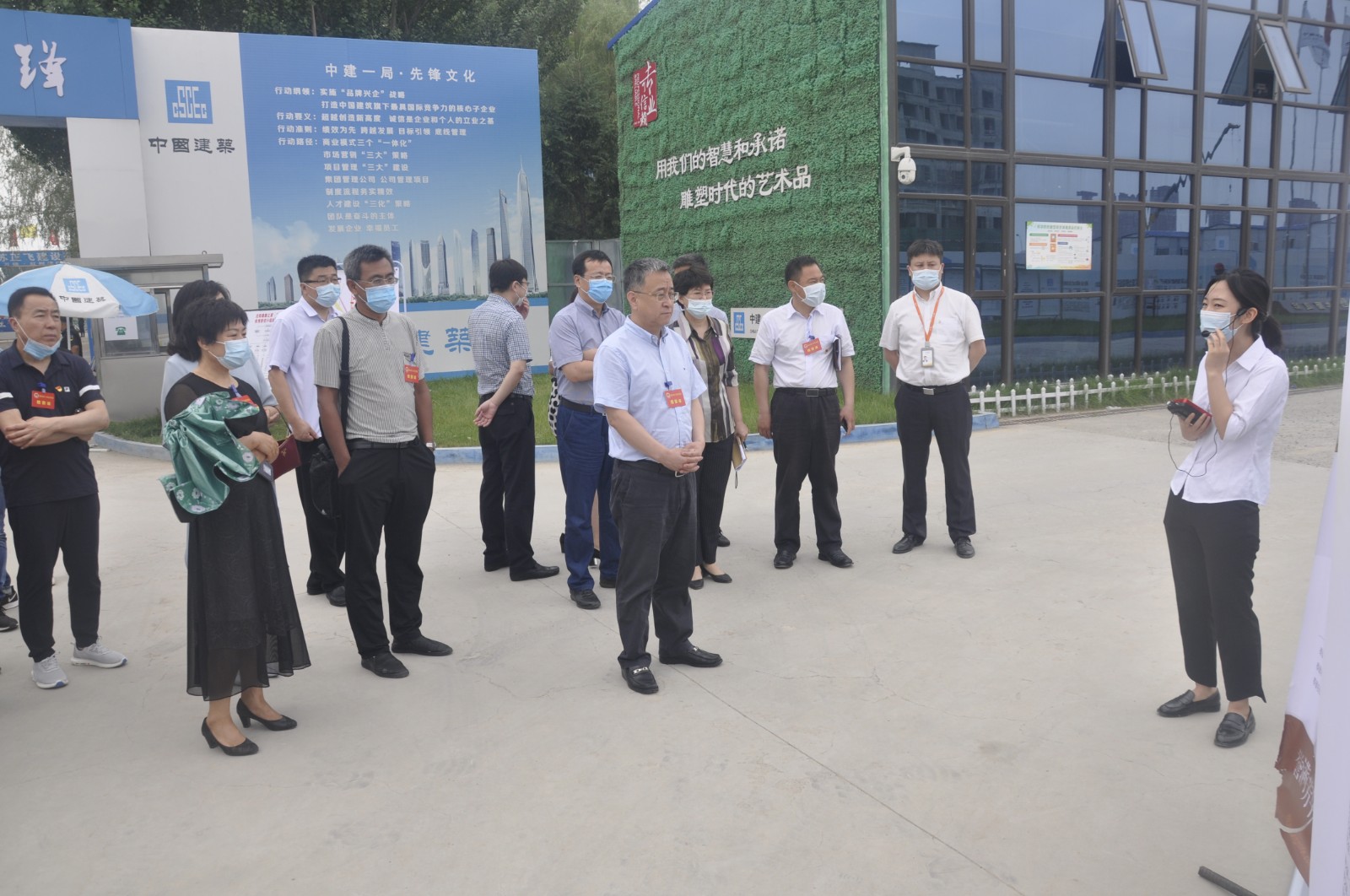 区人大常委会主任金光熙视察我区重点项目建设进展情况