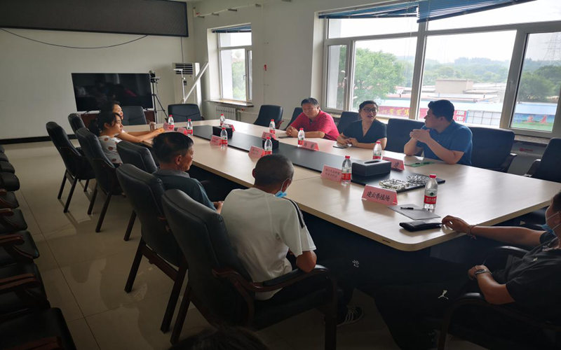 区营商局开展农资企业专项座谈会