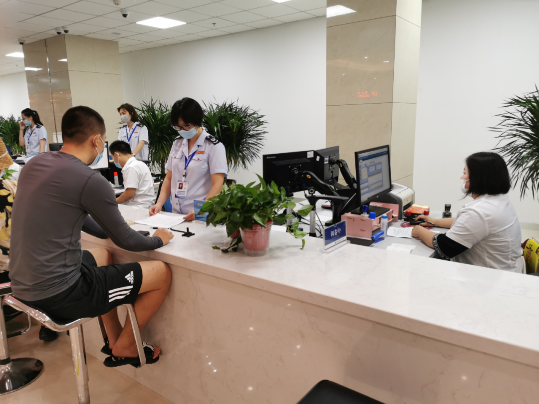 区税务局：推出“四个一”标准服务