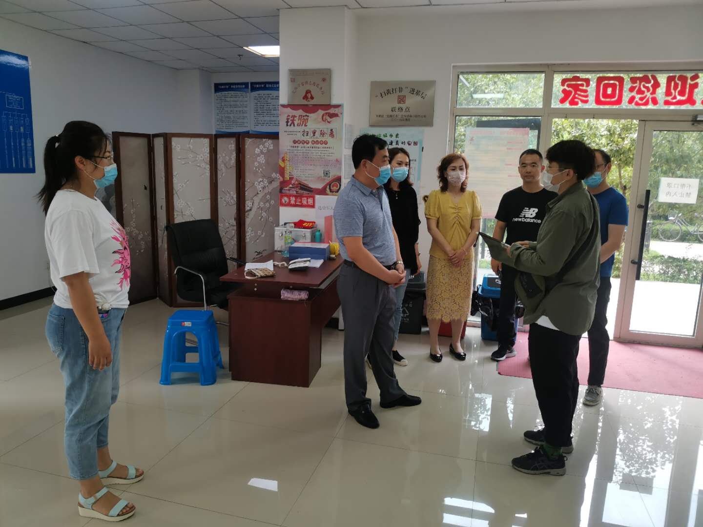 辽宁省退役军人事务厅到仙塔社区调研光荣牌悬挂工作