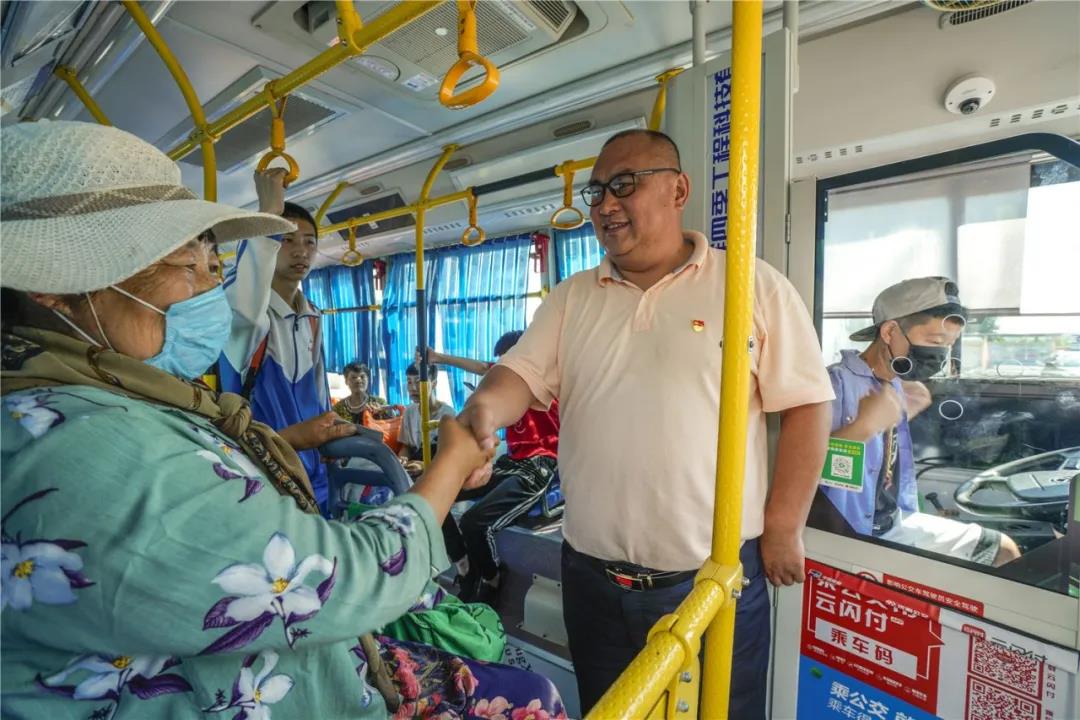 浑南区脱贫攻坚走向幸福生活第一书记在行动