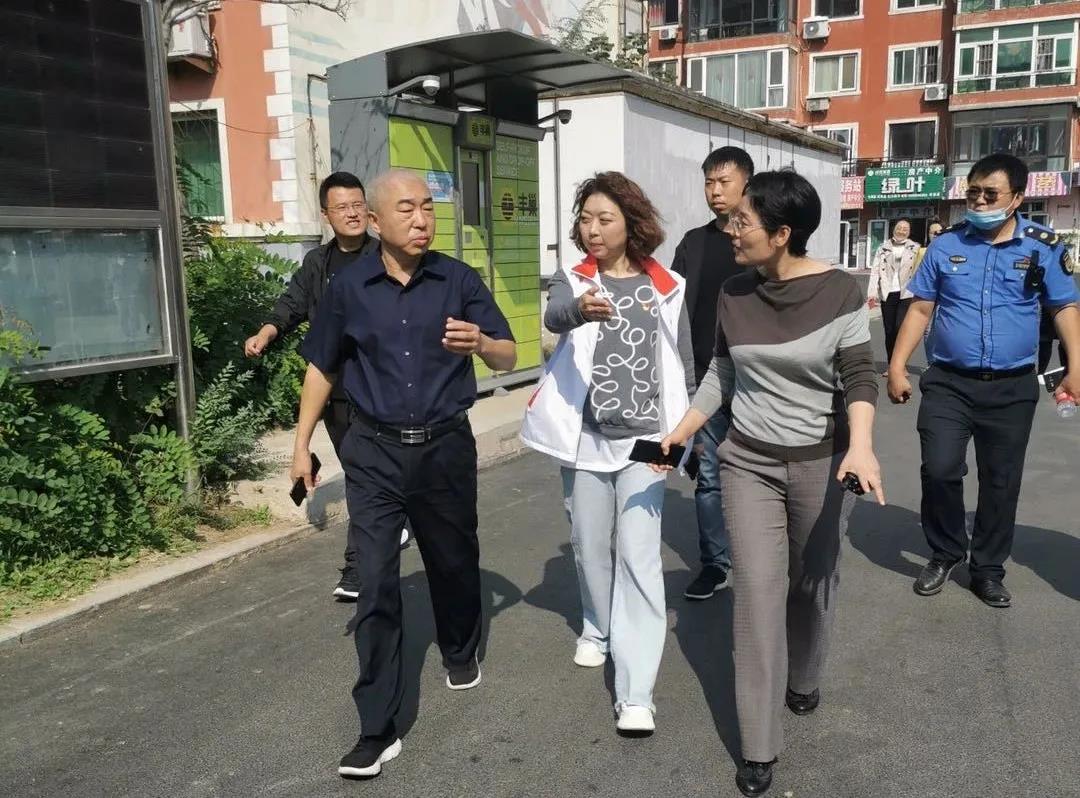 区委常委、组织部部长李东江到浑河站东街道视察指导创城工作