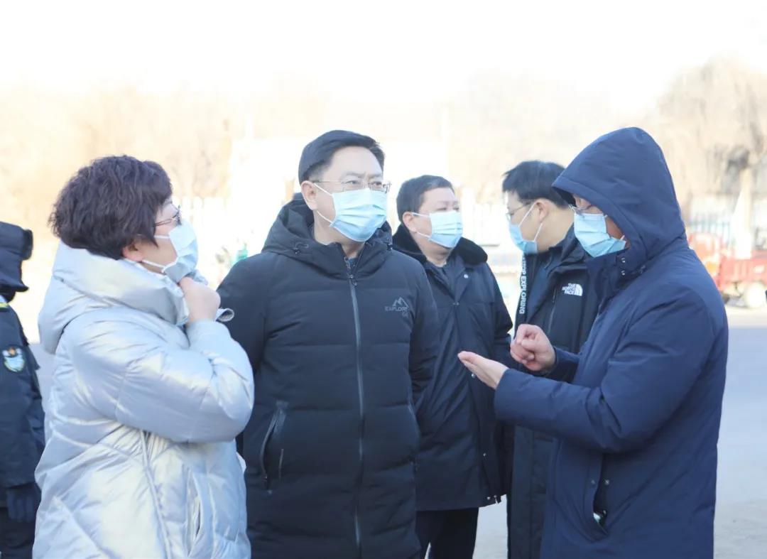 浑南区委书记单义到社区现场检查调研核酸检测工作