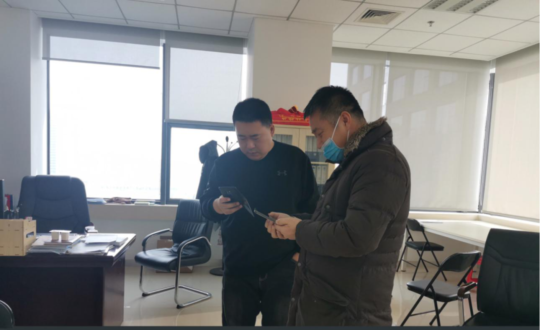 区营商局:“掌上签批”让防疫与审批两不误