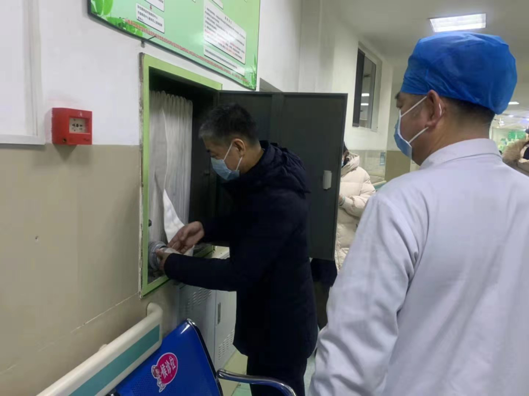 区卫健局开展春节前安全生产检查