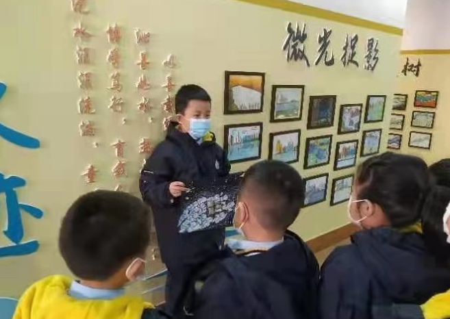 区新时代文明实践中心开展“防疫有你 爱感校园”主题活动