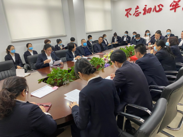 区社会事务服务与行政执法中心:厉行节约 杜绝“舌尖上”的浪费