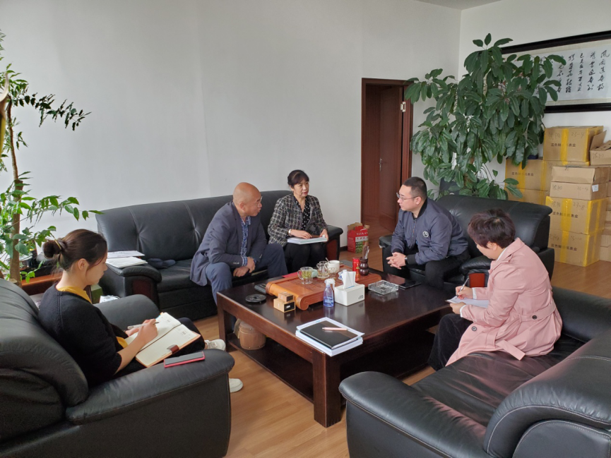 东湖街道:走访企业送政策 倾听需求解难题