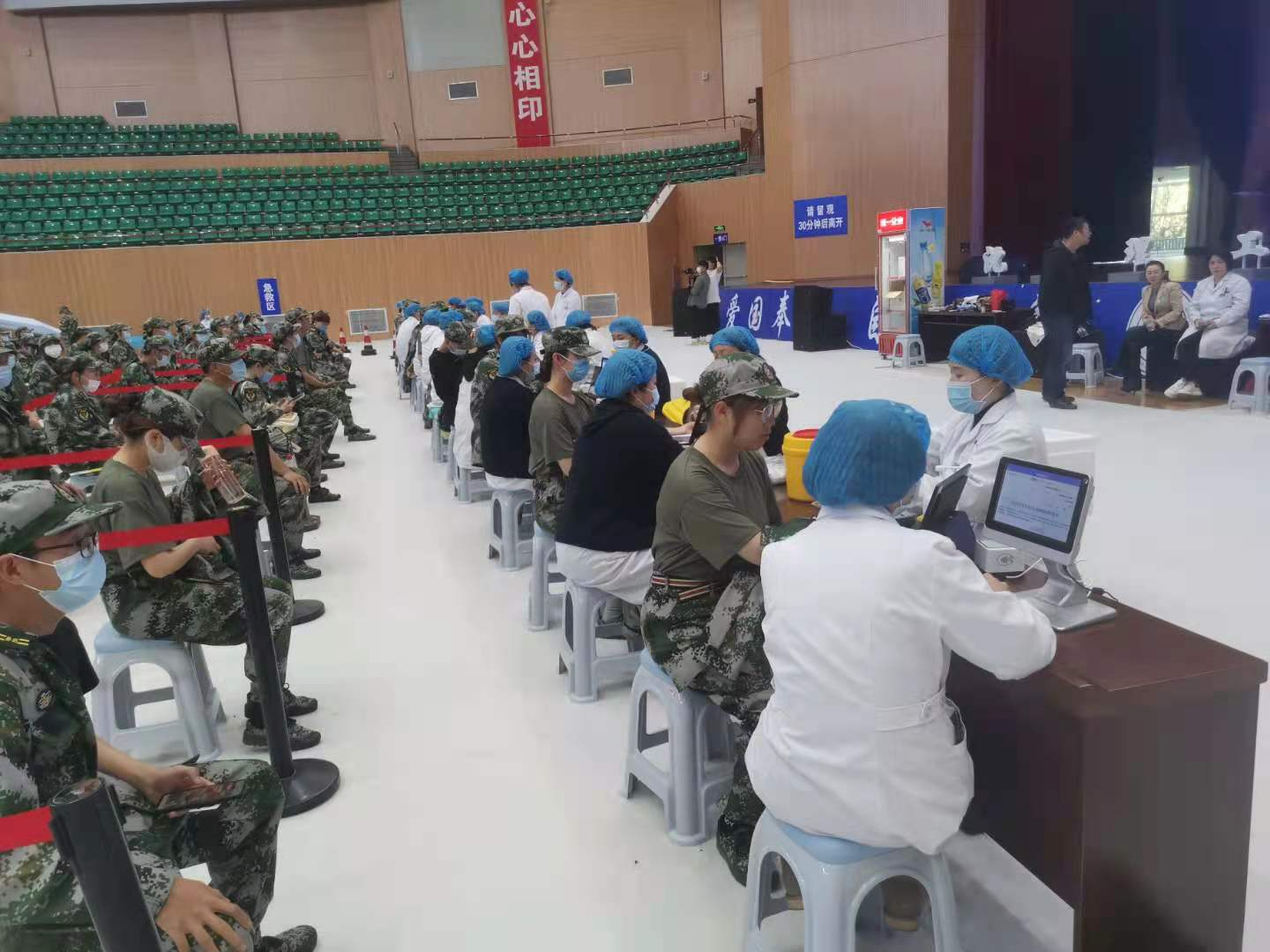 浑南区疫苗接种进行时：白衣天使用坚守为百姓健康护航