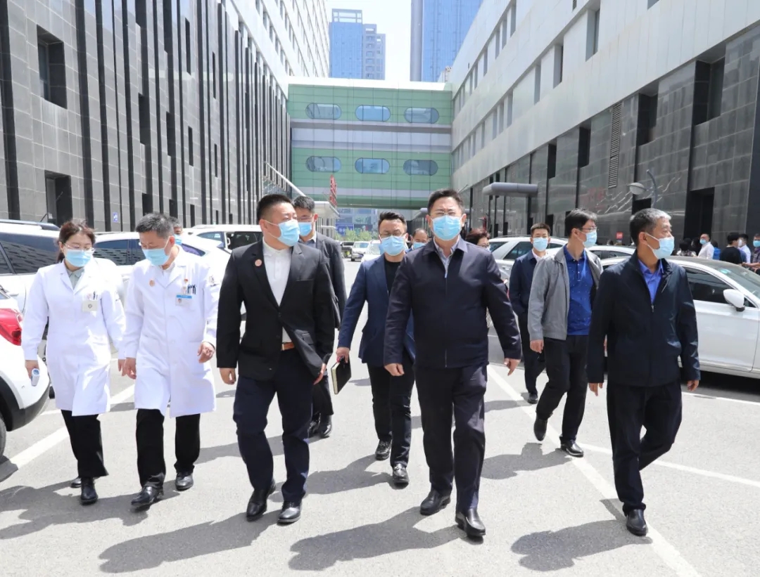 区委书记单义调研疫情防控工作