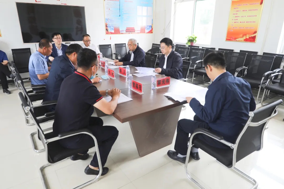 区委书记单义走访摸排软弱涣散农村基层党组织工作