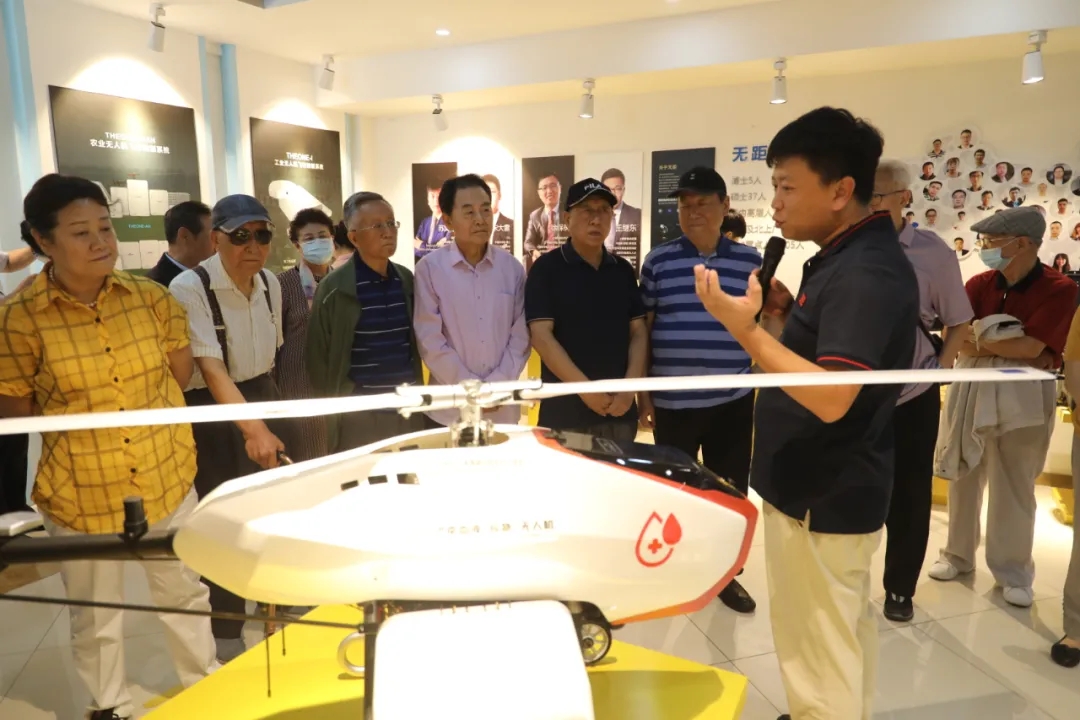 市级老领导到我区参观考察