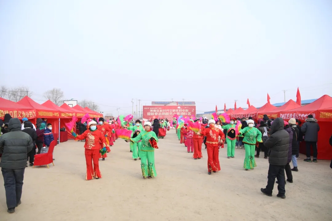 我区开展迎新春志愿服务大集进社区活动