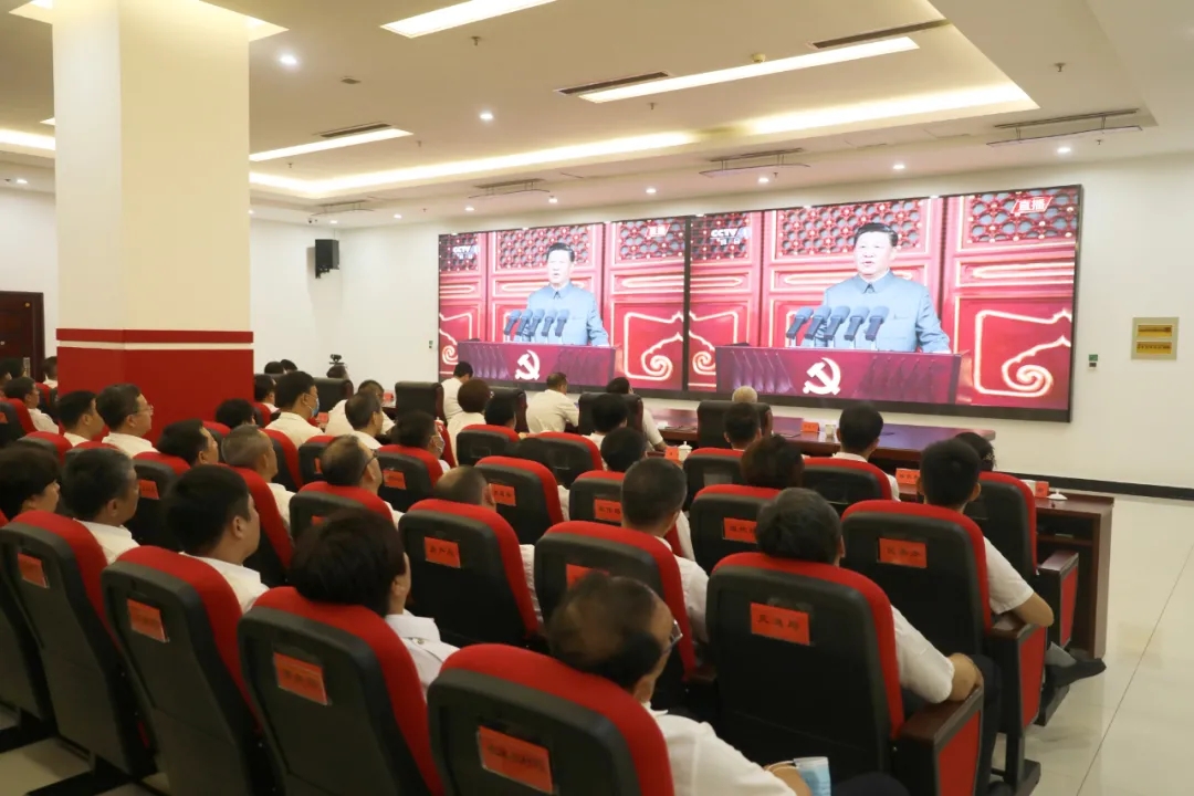我区广大党员干部群众积极收看庆祝中国共产党成立100周年大会