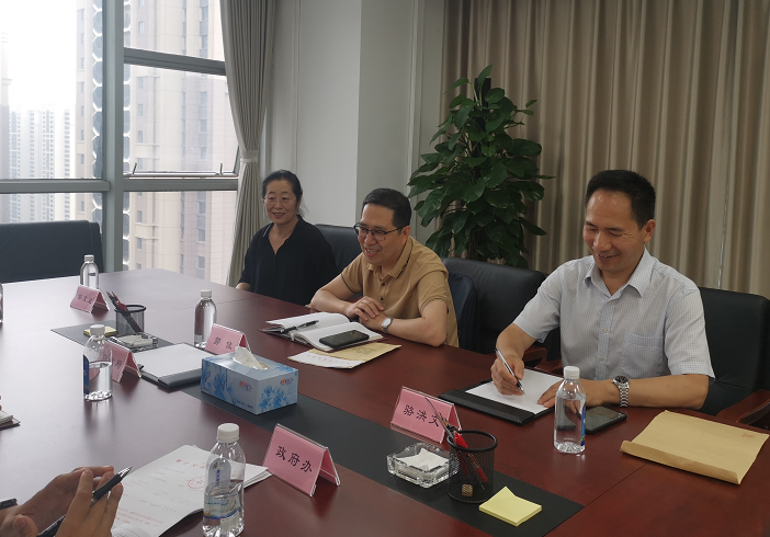 市审计局派驻组到我区开展助企纾困审计工作