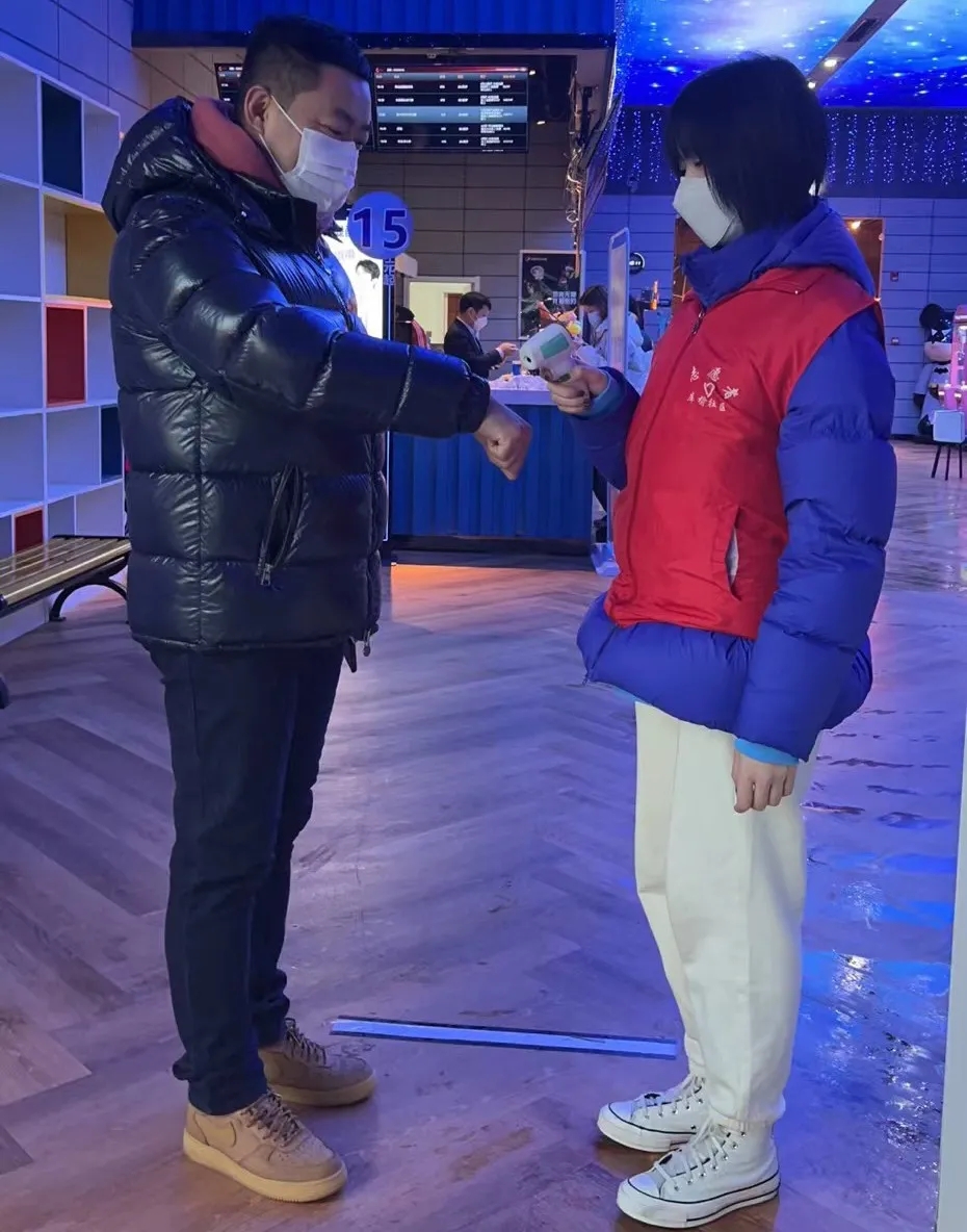 【深入践行“两邻”理念】浑南区浑河站东街道青少年助力疫情防控工作