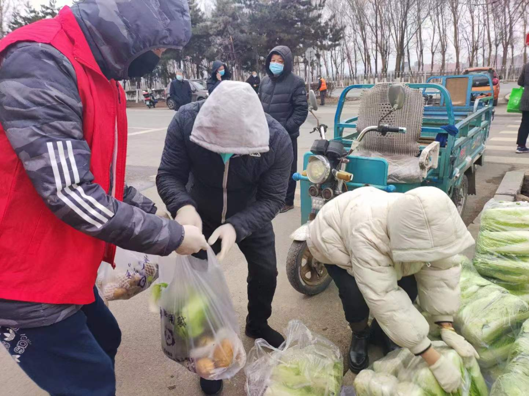 高坎街道：践行“两邻”理念 做疫情防控一线的“守护神”