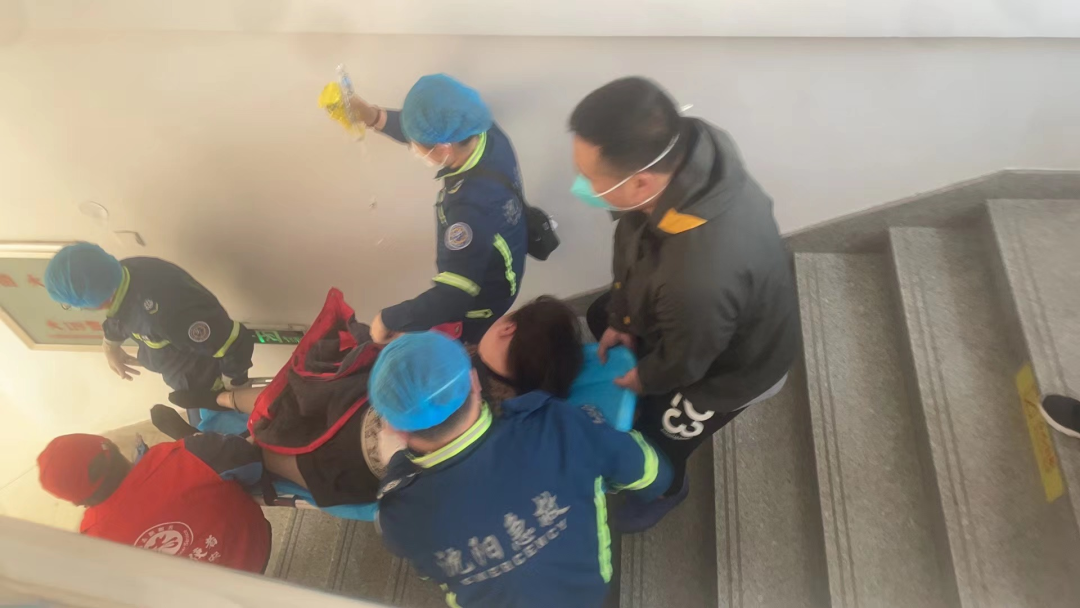 【抗疫有我 党员先行】忘我战疫情 冲锋践誓言