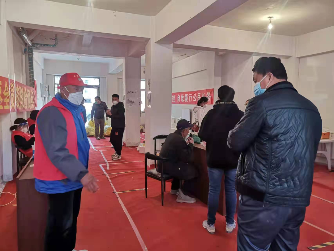 【抗疫有我 党员先行】他用余生为党旗添风采