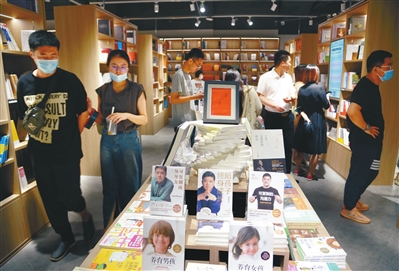 浑南区首个沉浸式书店亮相