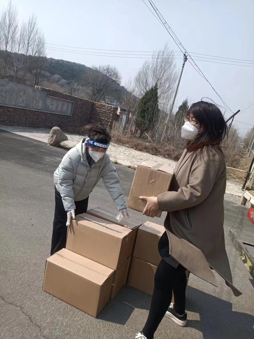 奋斗在满堂开花,奉献在基层绽放