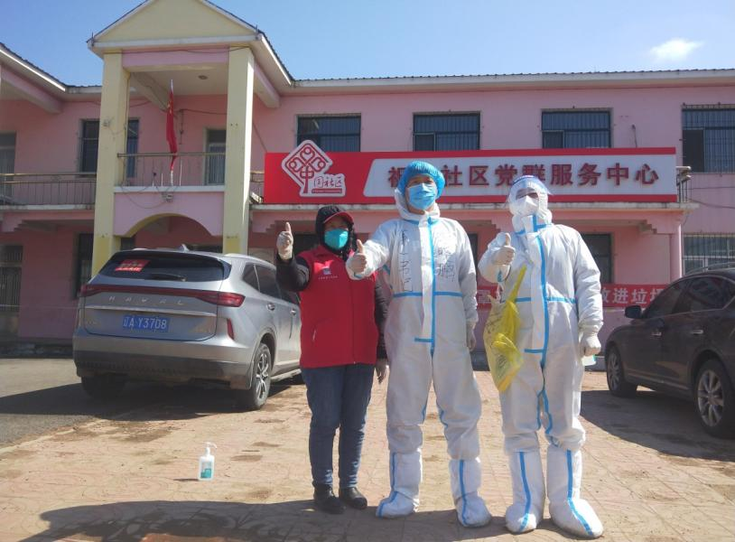 【抗疫有我 党员先行】“驻村”夫妻档 守望护家园