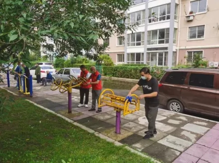 【创卫动态】五三街道开展“迎中秋、庆国庆”卫生大清扫活动