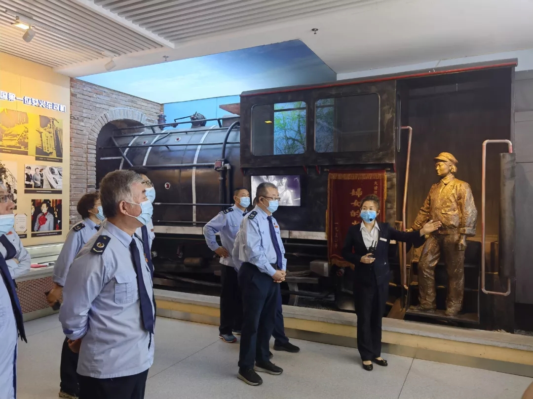 【学史增信】沈阳高新区税务局开展参观沈阳市劳动模范纪念馆活动