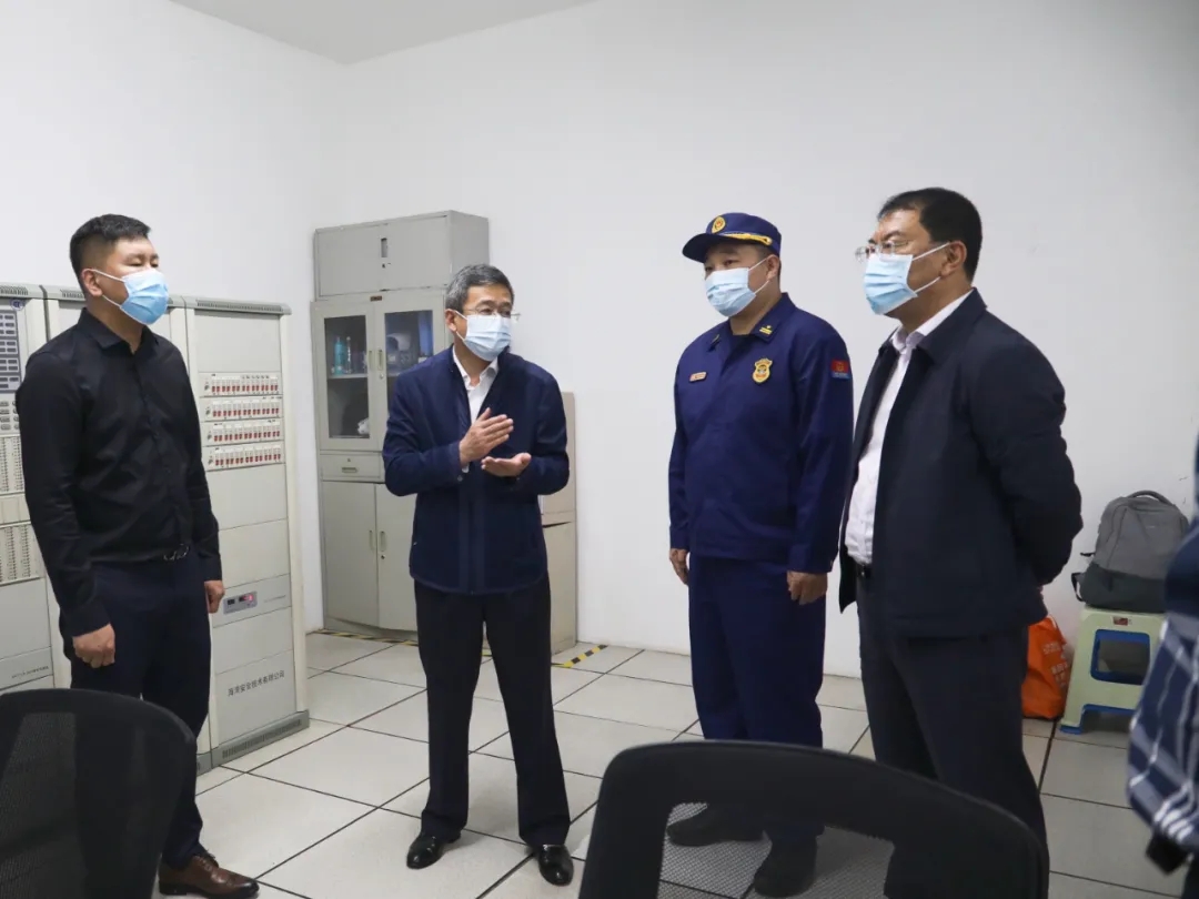 代区长任立辉检查我区安全生产、消防及疫情防控工作