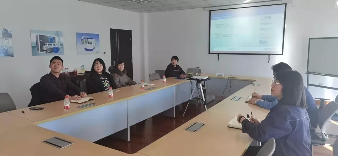 区审计局：“万人进万企”为企业办实事解难题