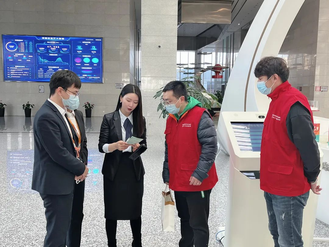 “沈阳五一劳动奖章”获得者王秀玲：营商先锋 履职尽责