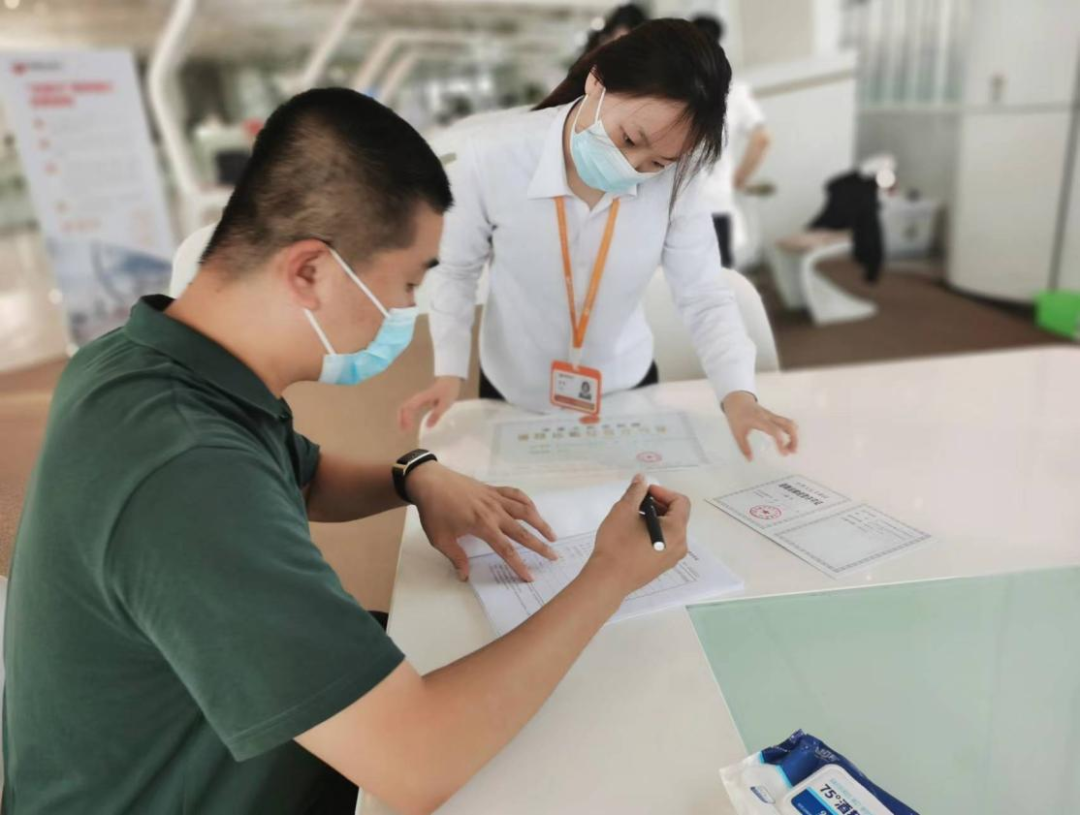 我区发放“第一张”网络货运许可证