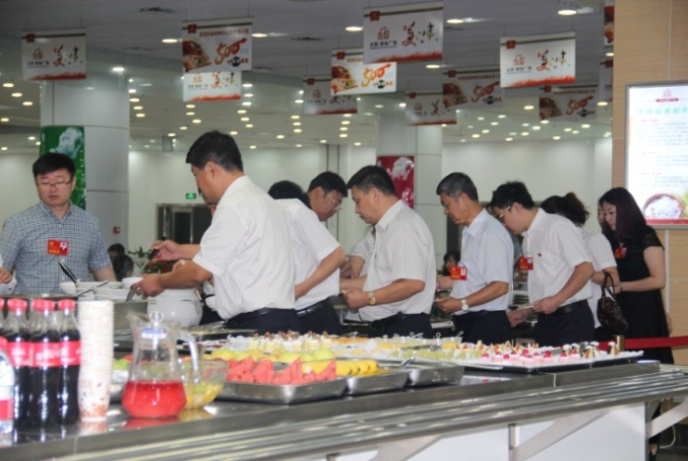 机关餐饮服务中心圆满完成中共浑南区第一次代表大会就餐保障任务