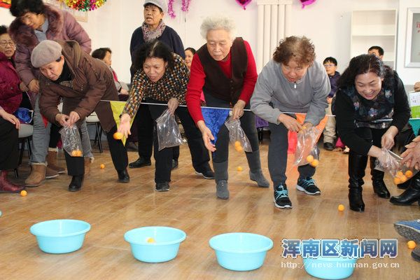 万科新榆社区开展元宵节趣味联谊会活动