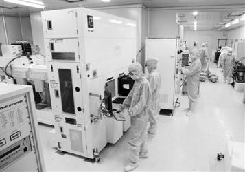 半导体薄膜设备产业化基地在沈建立